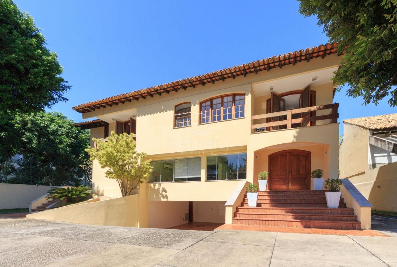 Casa à venda no condomínio Nova Ipanema