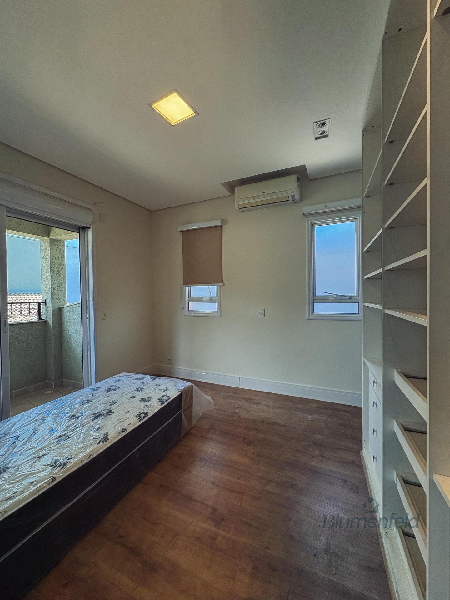 Casa à venda com 4 quartos, 4 suítes, 4 vagas e 338m² no Condomínio Real Park, Arujá (SP) — foto 13 de 28