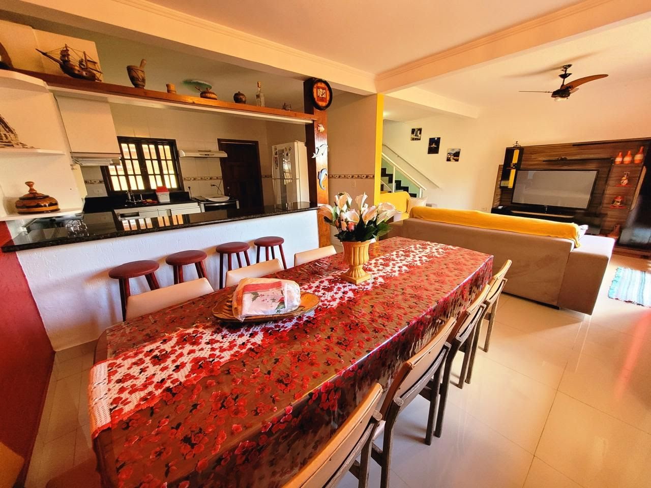 Casa à venda com 3 quartos, 3 banheiros e 150m² no Estufa II, Ubatuba (SP) — foto 4 de 15