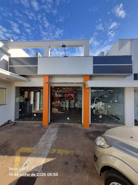 Sala em Vila Industrial  -  Adamantina