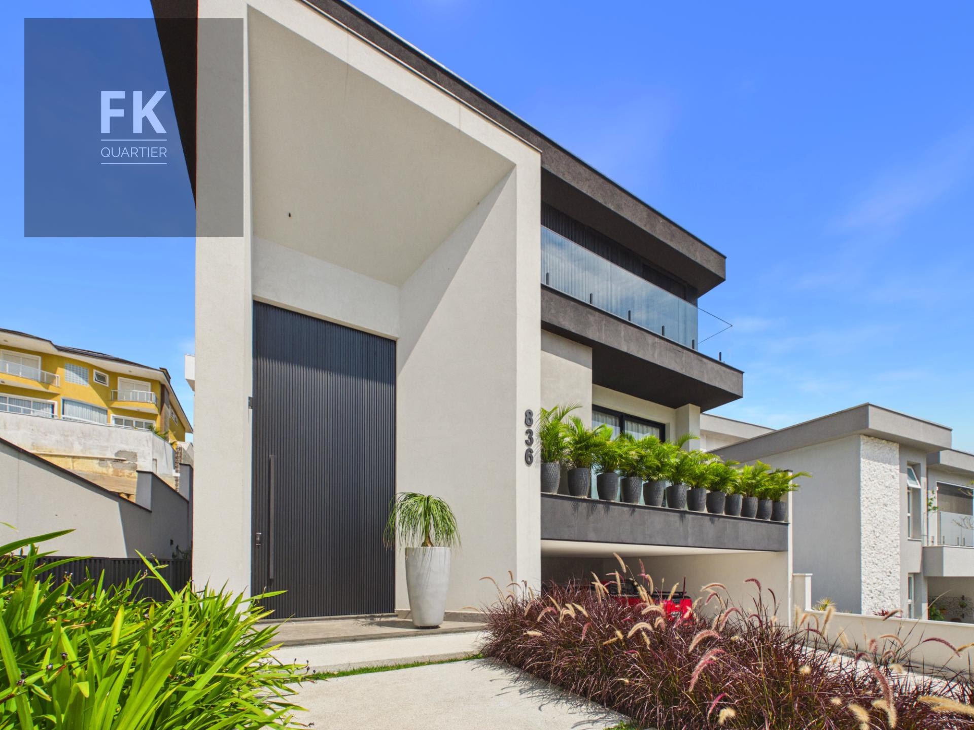 Casa à venda com 4 quartos, 4 suítes, 6 vagas e 566m² no Alphaville, Santana de Parnaíba (SP) — foto 2 de 30