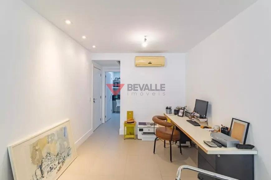 Apartamento à venda com 2 quartos, 2 banheiros, 1 vaga e 88m² no Laranjeiras, Rio de Janeiro (RJ) — foto 8 de 23