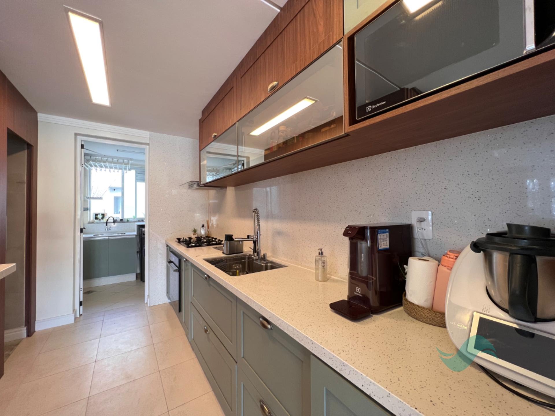 Cobertura à venda com 4 suítes, 3 vagas e 198m² no Jurerê, Florianópolis (SC) — foto 22 de 28