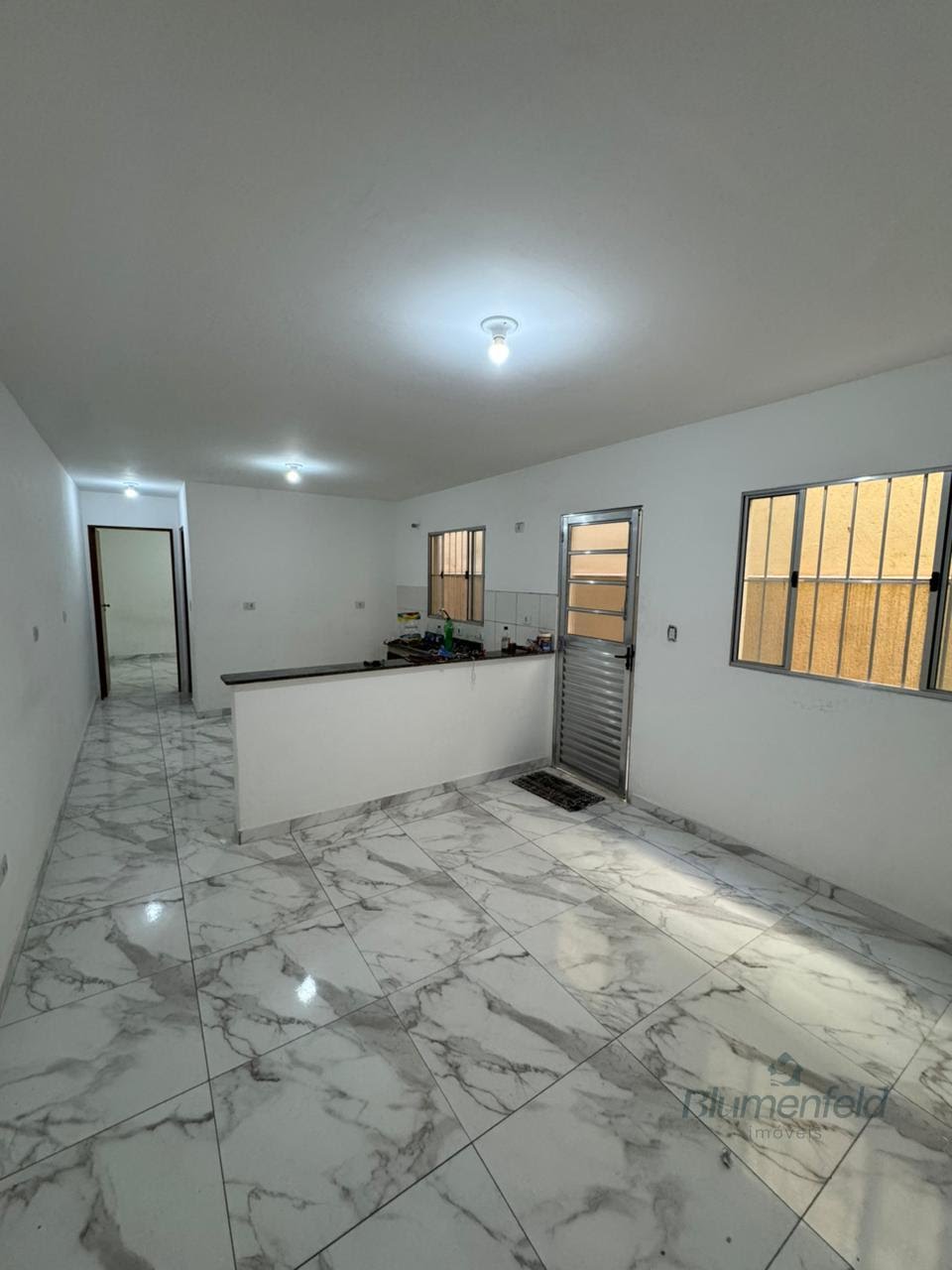 Casa para alugar com 2 quartos, 1 banheiro, 1 vaga e 100m² no Jardim Rincão, Arujá — foto principal