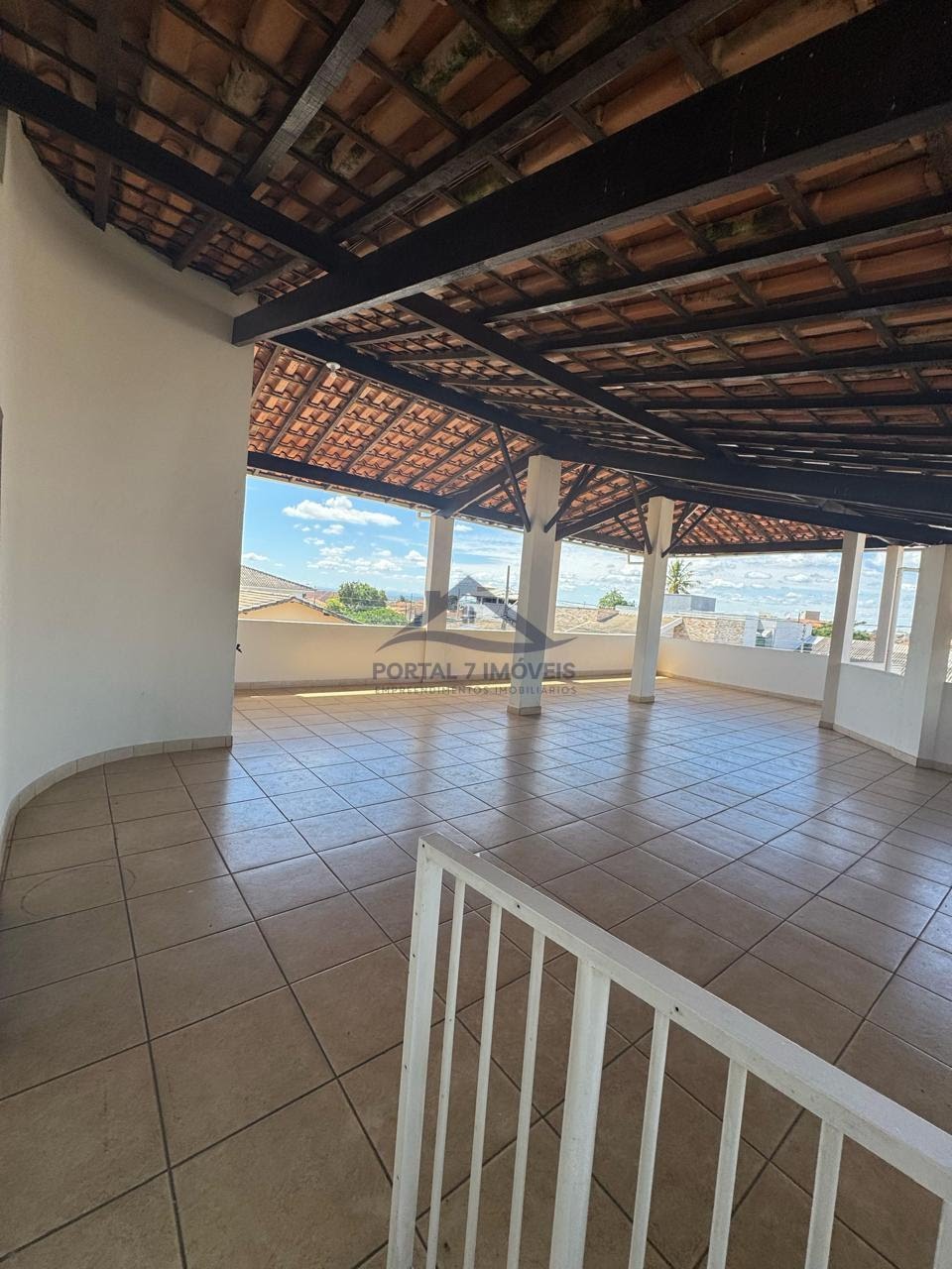 Casa à venda com 4 quartos, 2 suítes, 4 vagas e 180m² no Portal da Serra, Sete Lagoas (MG) — foto 3 de 25