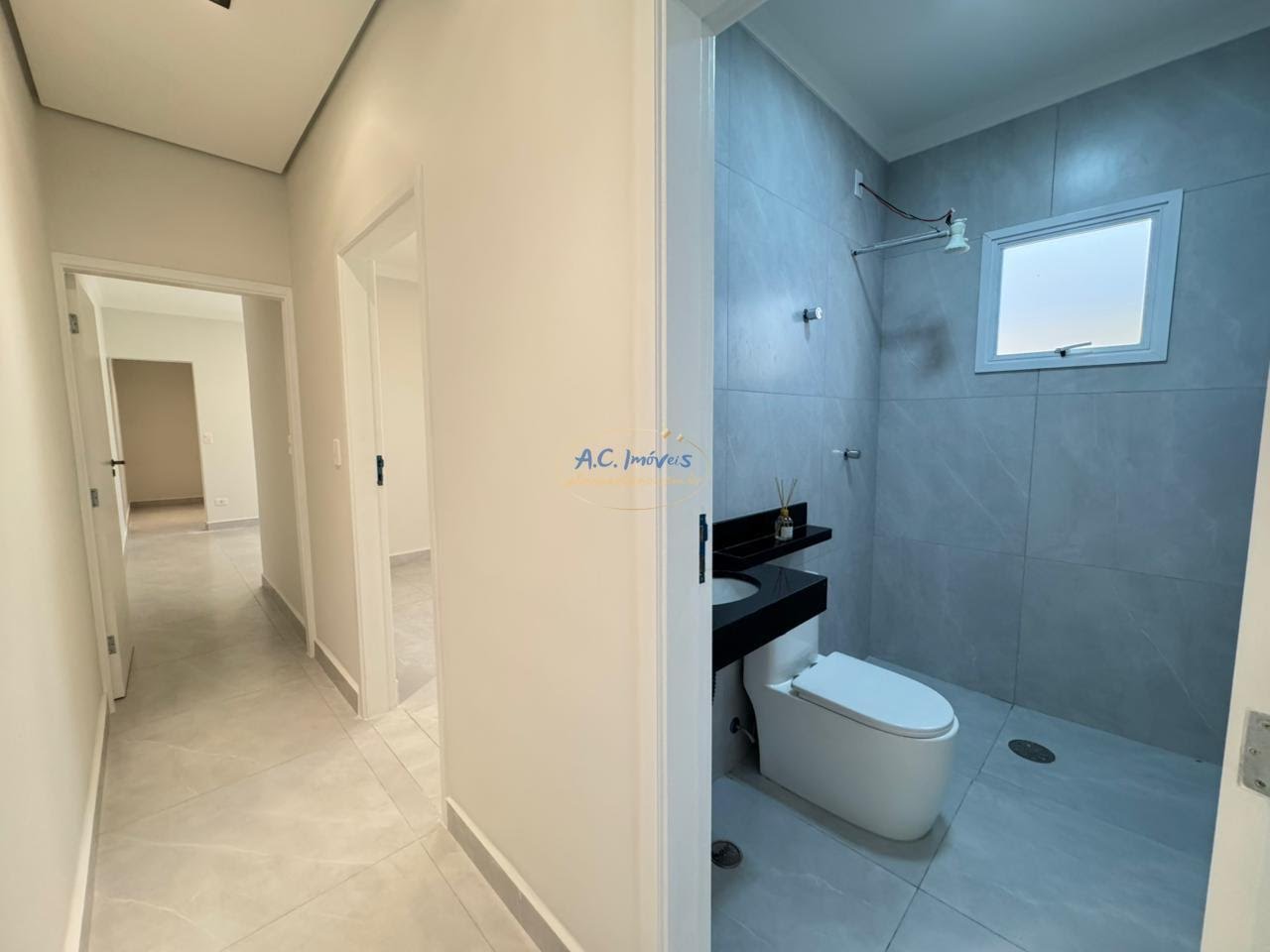 Casa à venda com 3 quartos, 2 suítes, 2 vagas e 115m² no Guilhermina, Praia Grande (SP) — foto 13 de 24