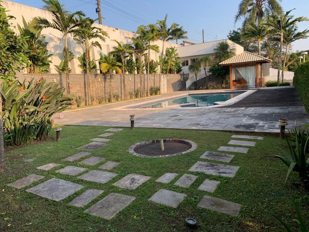 Casa à venda com 2 banheiros, 4 vagas e 1050m² no Condomínio Arujazinho IV, Arujá (SP) — foto 9 de 27