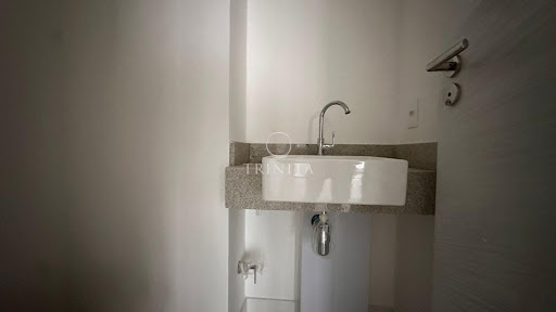 banheiro-trinitaimobiliaria-wavebyyoo