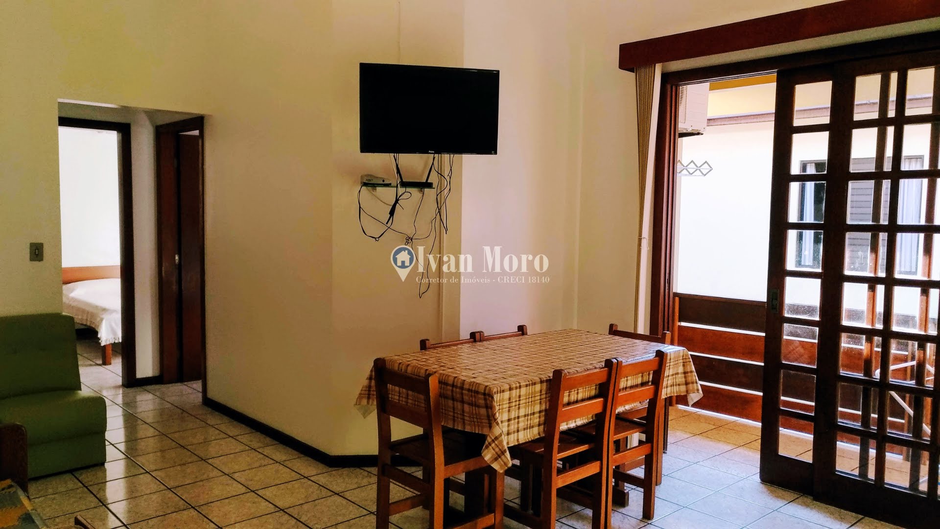Apartamento para alugar com 2 quartos, 1 banheiro, 1 vaga e 60m² no Daniela, Florianópolis — foto principal