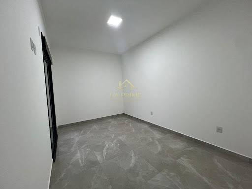  Casa à venda no Condomínio Villagio Wanel – Sorocaba/SP 135m² de área construída, 03 dormitórios, 01 com closet e 02 vagas de garagem.