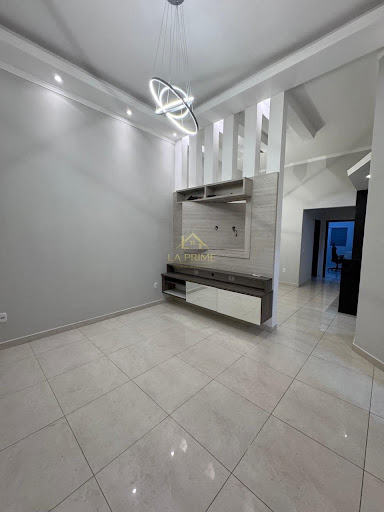 Casa térrea com quintal e área gourmet no andar inferior- Condomínio em Parque São Bento - Sorocaba, SP - 141 m2 - 3 dormitórios- 3 banheiros e 2 vagas