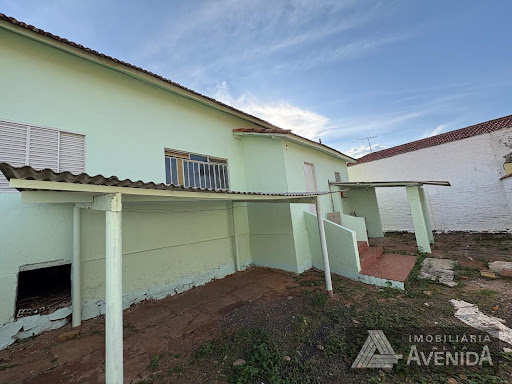 Rua Padre Mello, 1061 - Centro