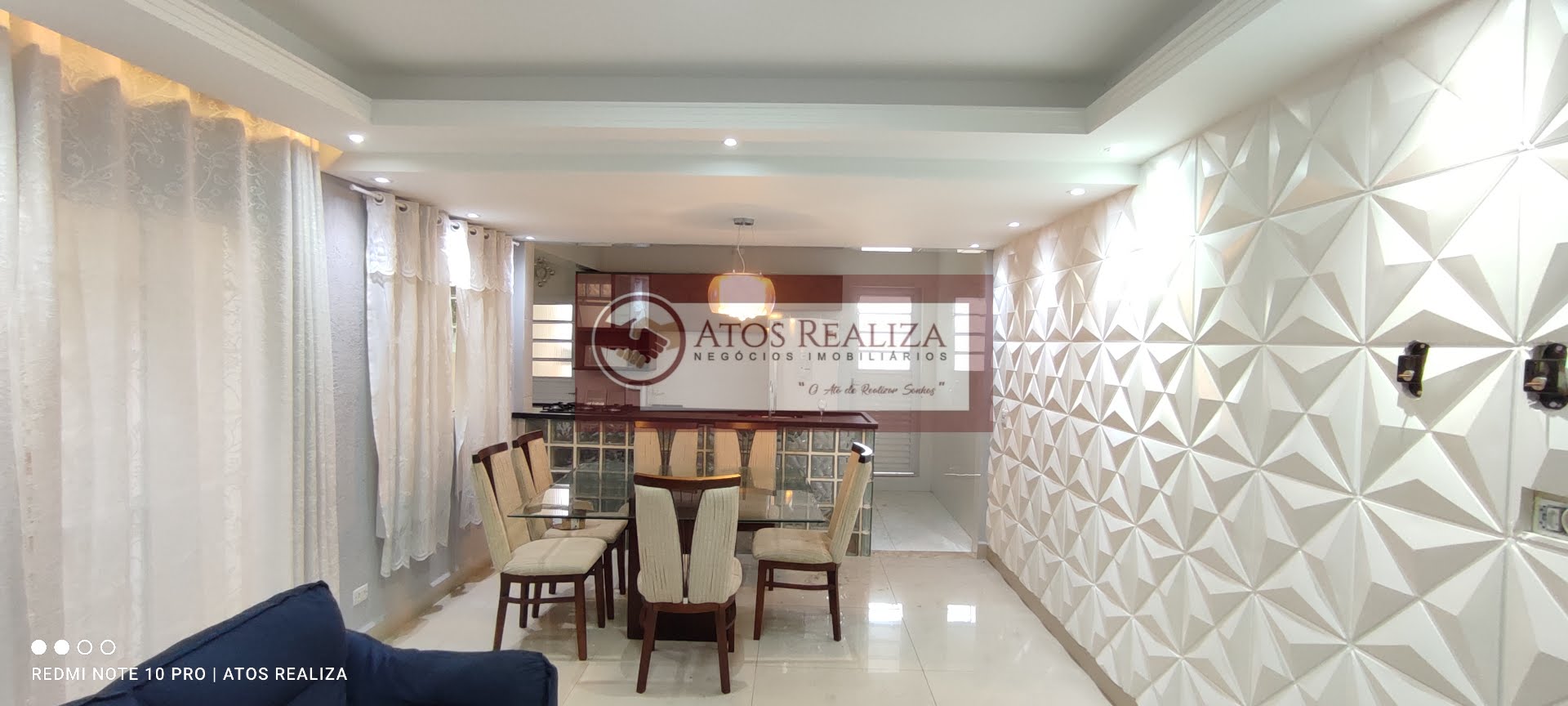 Casa à venda com 5 quartos, 2 banheiros, 4 vagas e 228m² no Jordanópolis, São Paulo — foto principal