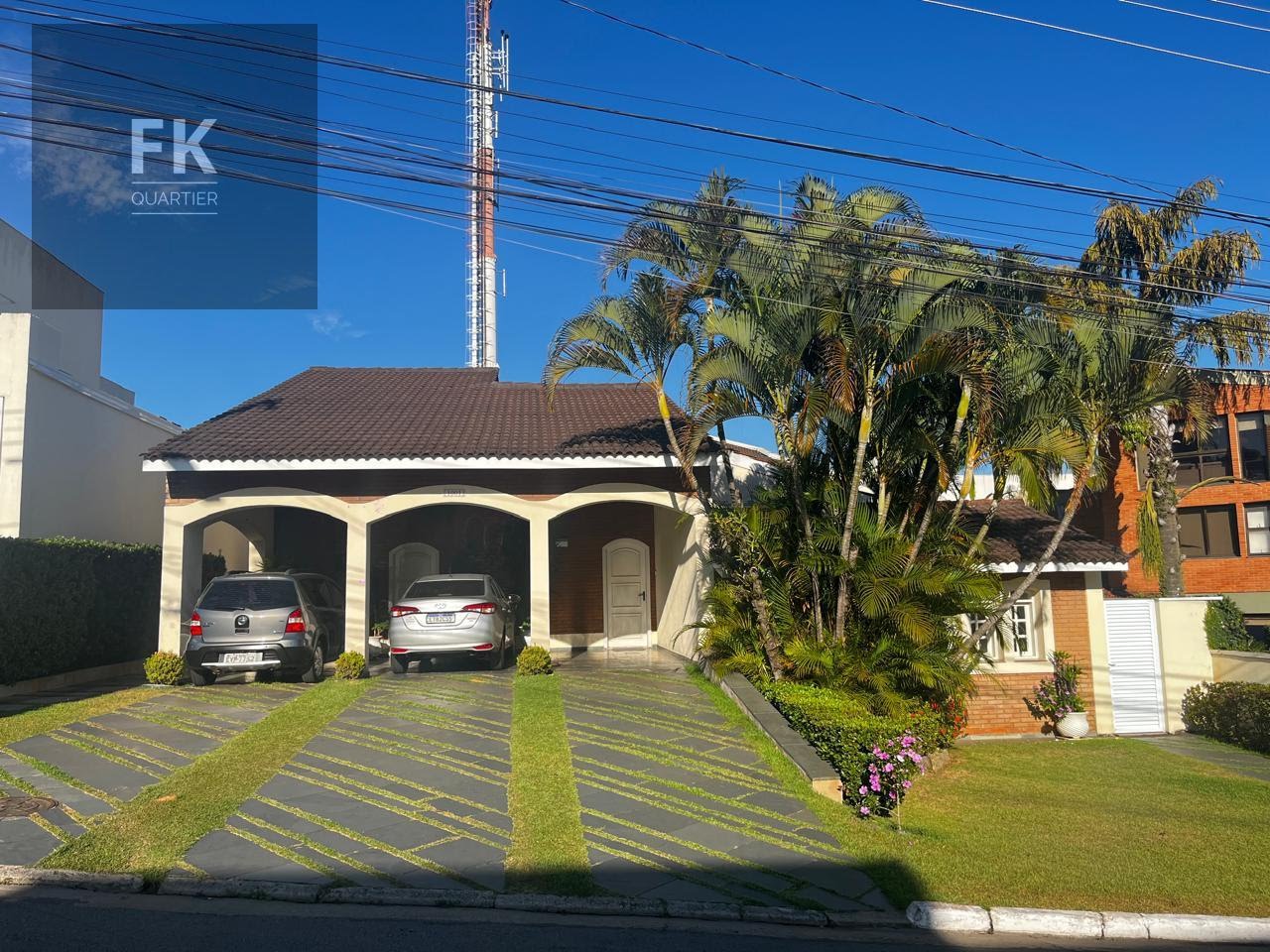 Casa à venda com 3 quartos, 3 suítes, 4 vagas e 270m² no Alphaville Residencial Dois, Barueri (SP) — foto 2 de 13