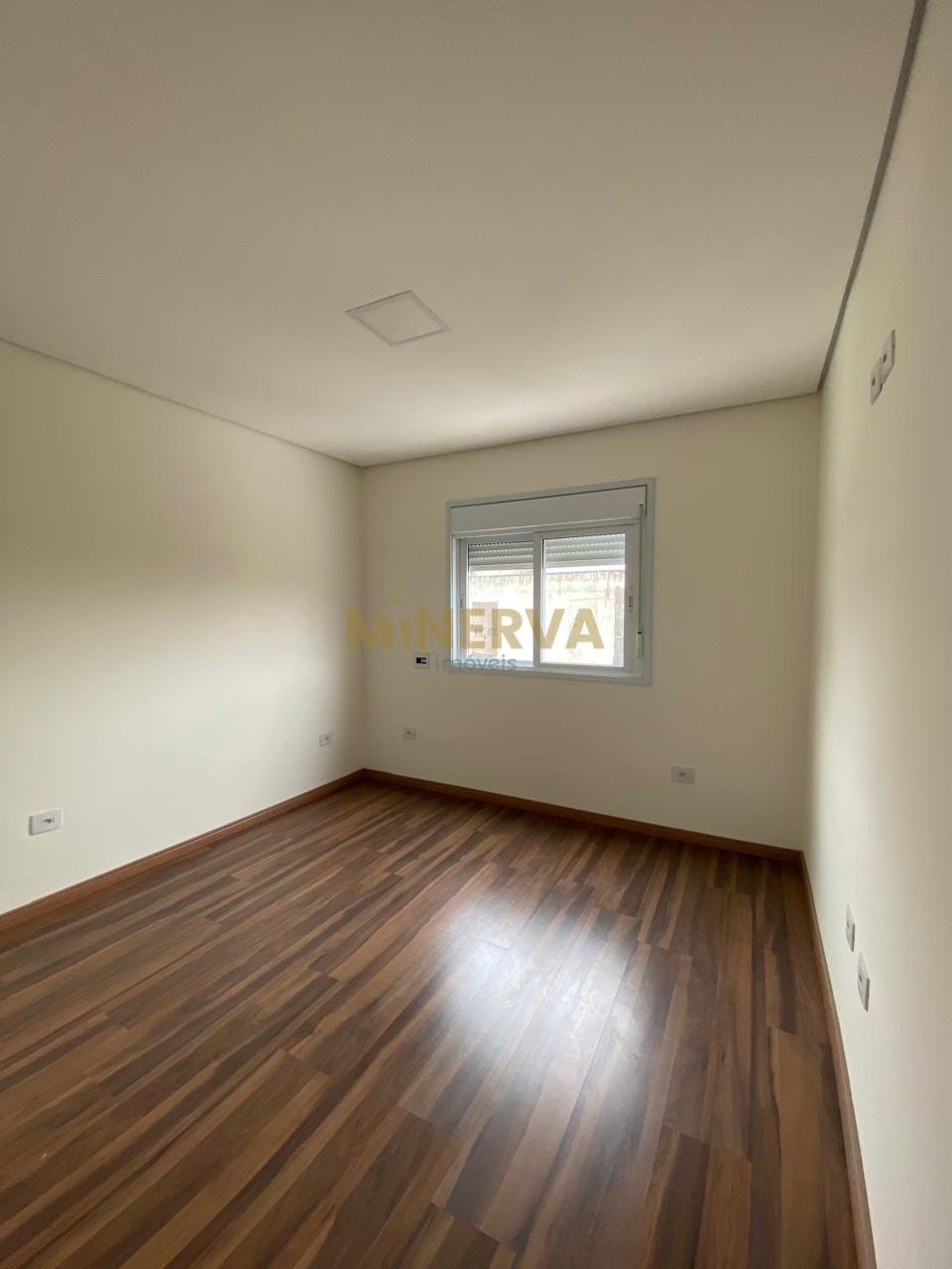 Casa à venda com 3 quartos, 1 suíte, 4 vagas e 187m² no Parque Renato Maia, Guarulhos (SP) — foto 6 de 24