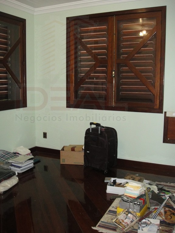Casa à venda com 5 quartos, 1 suíte, 4 vagas e 329m² no Jardim Flamboyant, Campos dos Goytacazes (RJ) — foto 18 de 25