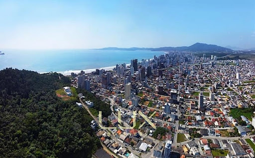 Apartamento 02 Dorm. em Morretes  -  Itapema