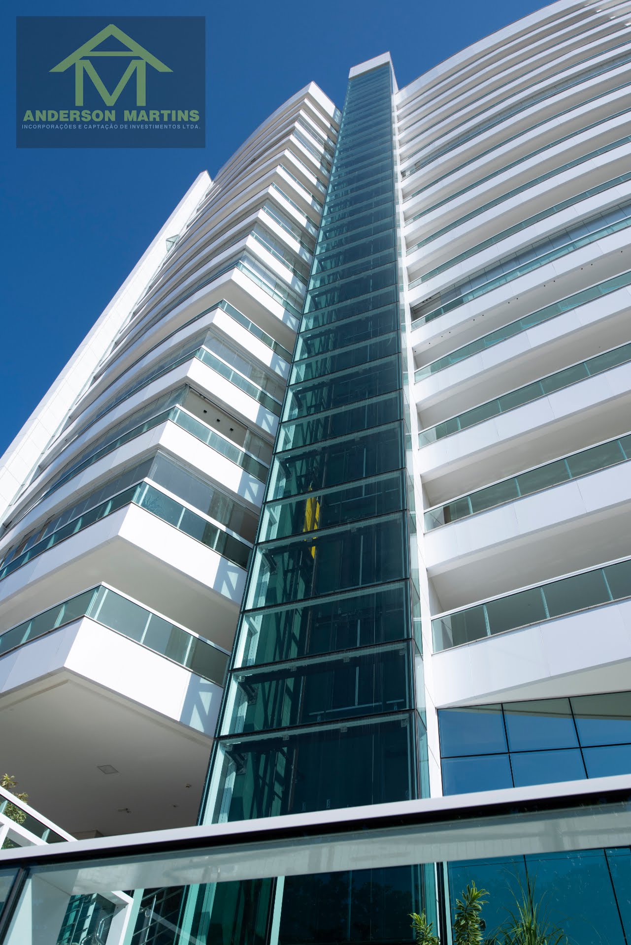 Apartamento à venda com 4 quartos, 5 banheiros, 4 vagas e 240m² no Praia da Costa, Vila Velha (ES) — foto 17 de 20