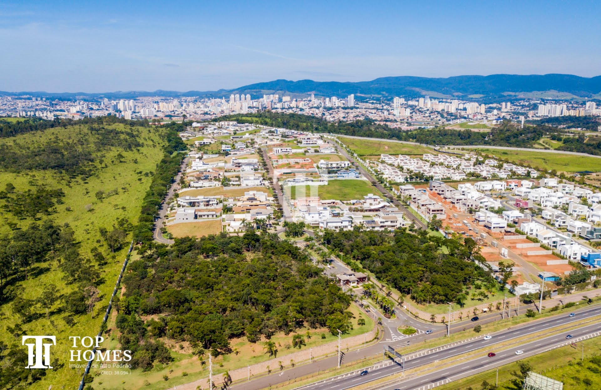 Terreno à venda no condomínio de alto padrão Quinta das Paineiras em Jundiaí/SP