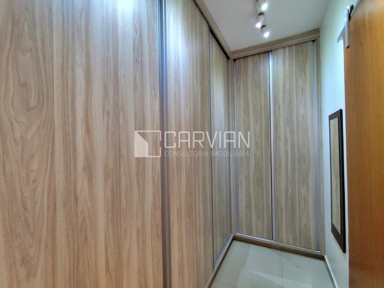 Casa à venda com 3 quartos, 3 suítes, 4 vagas e 226m² no Condomínio Guaporé, Ribeirão Preto (SP) — foto 23 de 30