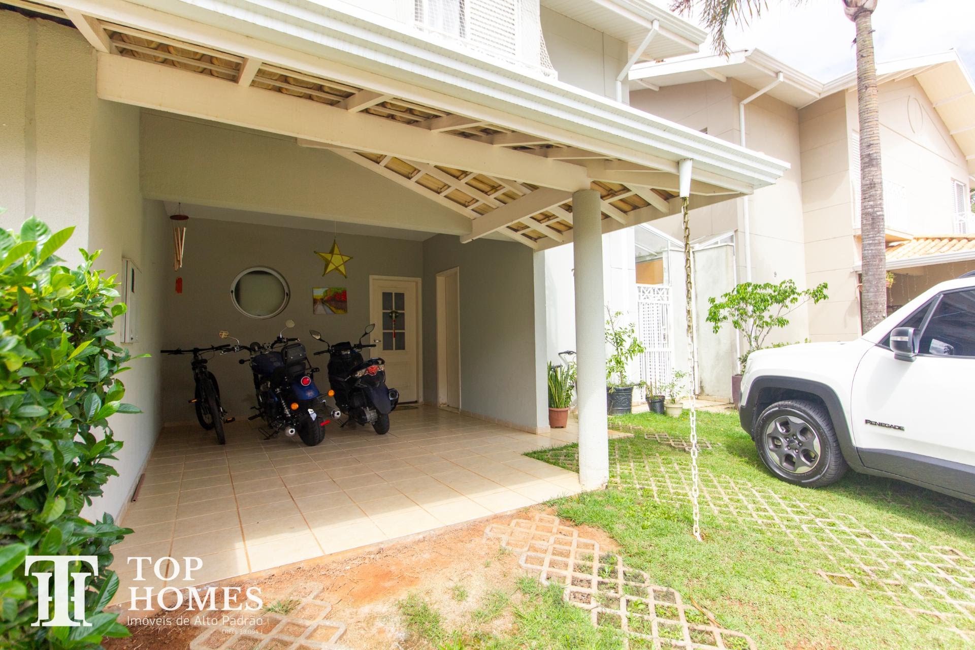 Casa à venda no condomínio Chácara das Palmeiras Imperiais - Medeiros - Jundiaí