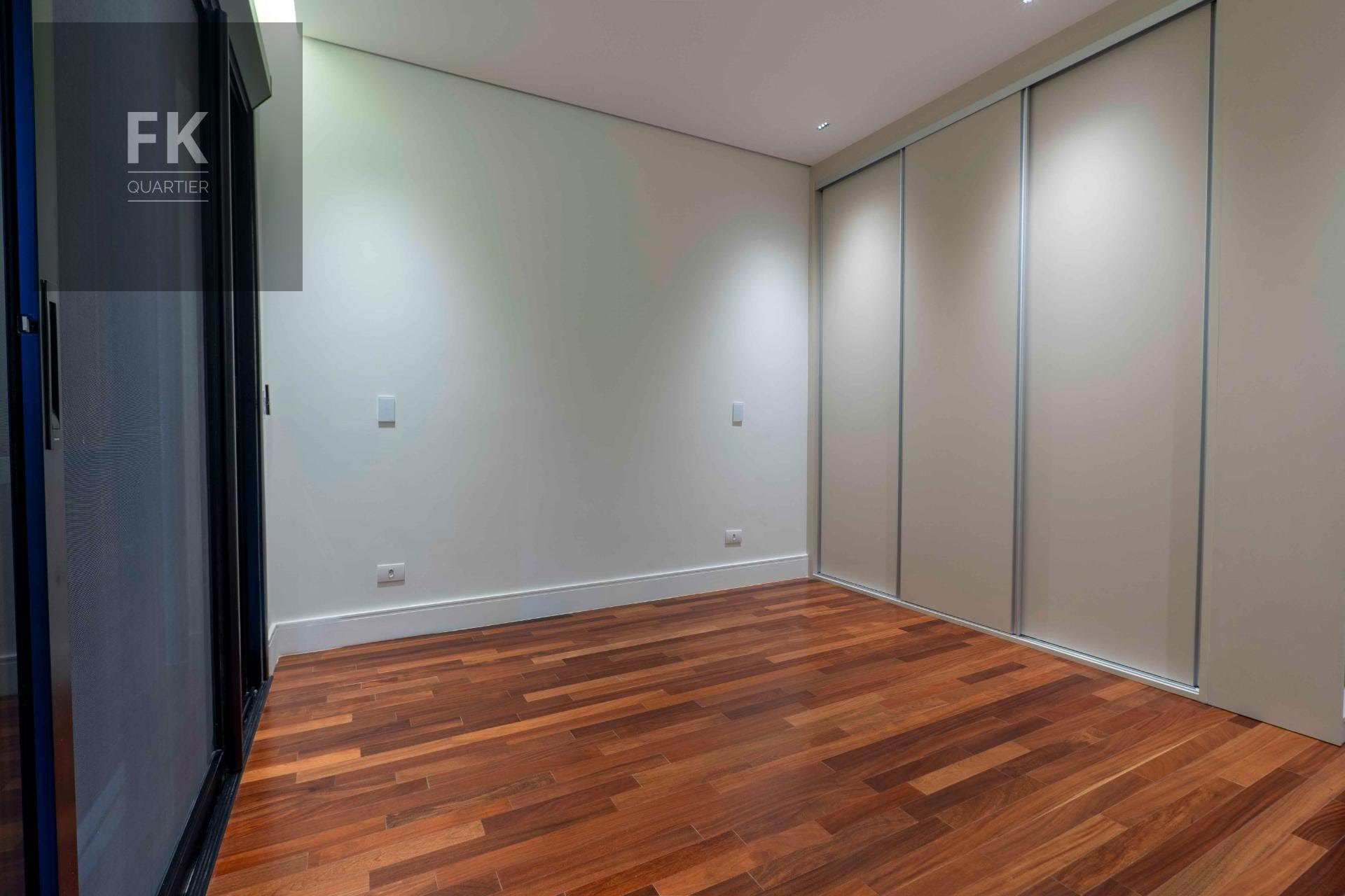 Casa à venda com 4 quartos, 4 suítes, 4 vagas e 427m² no Colinas da Anhangüera, Santana de Parnaíba (SP) — foto 12 de 30