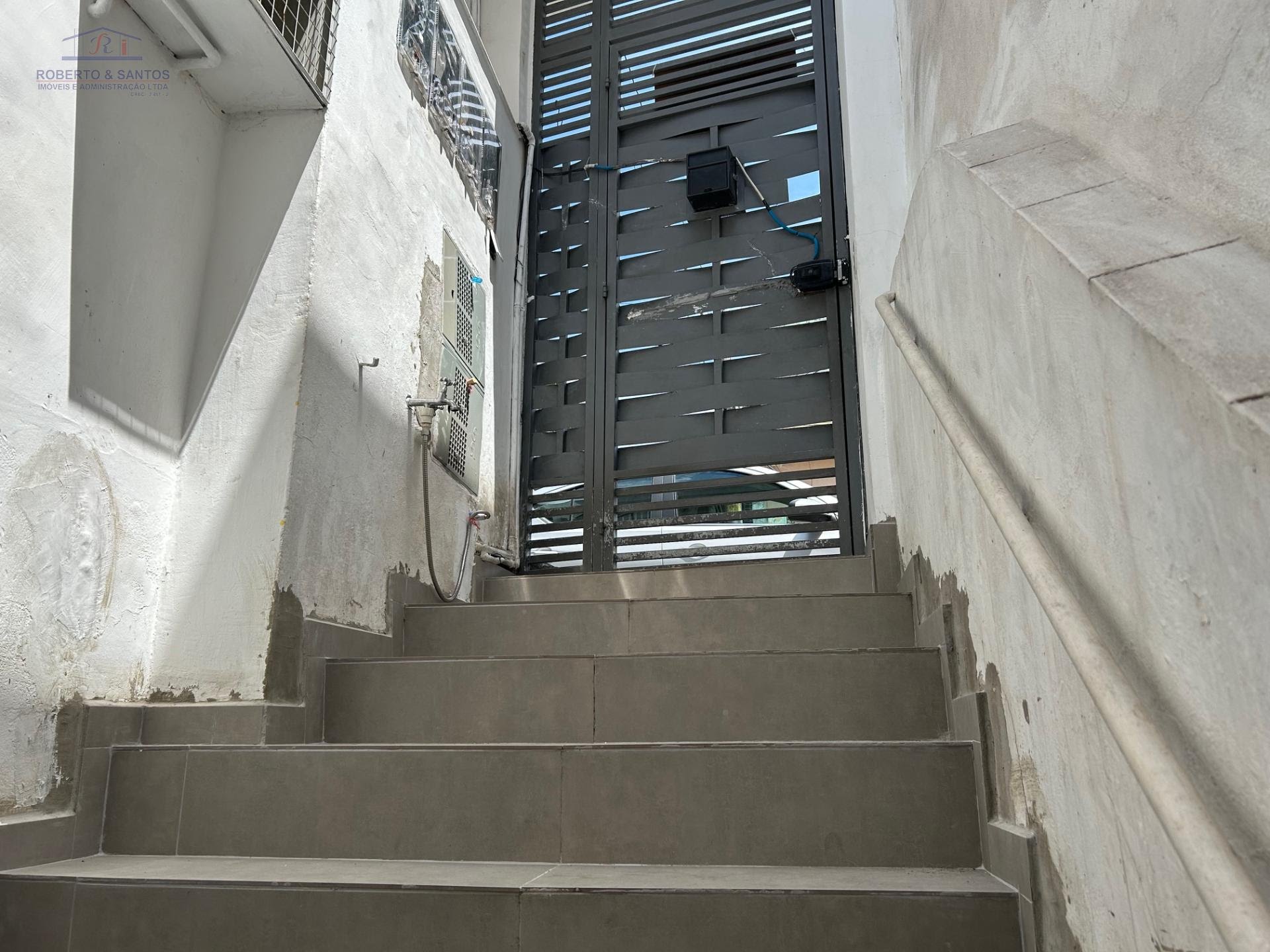 Escadas de acesso