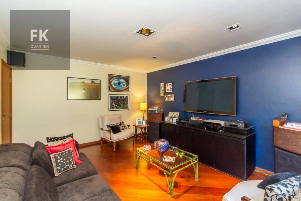 Casa à venda com 4 quartos, 4 suítes, 4 vagas e 620m² no Residencial Euroville, Carapicuíba (SP) — foto 10 de 30