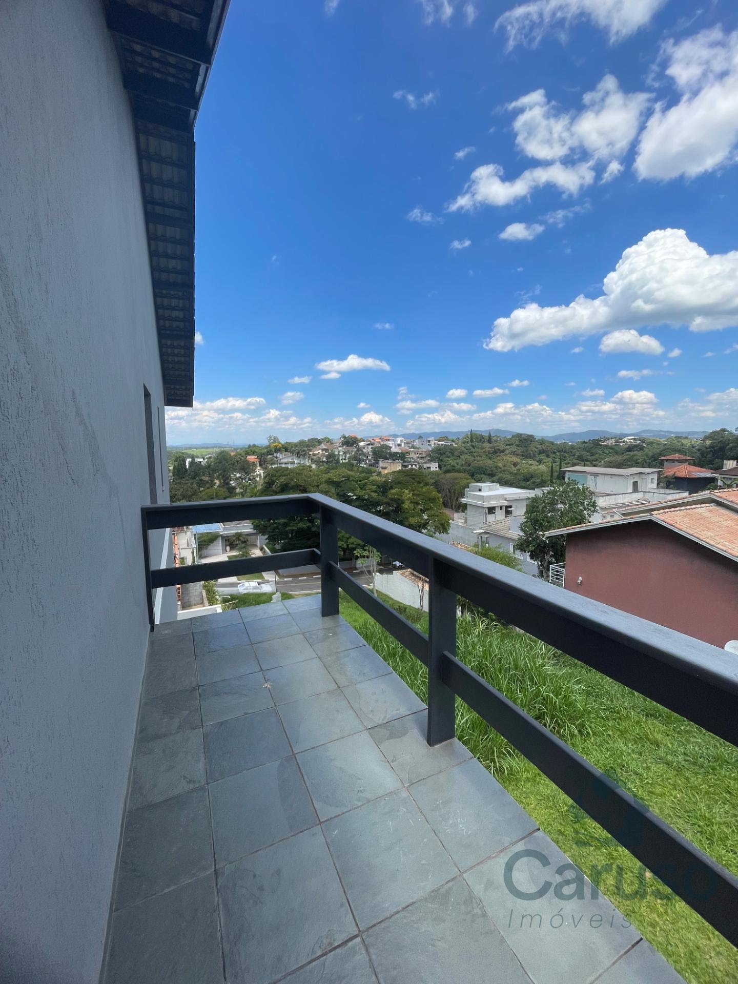 Casa à venda com 3 quartos, 1 suíte, 2 vagas e 267m² no Condomínio Arujazinho IV, Arujá (SP) — foto 14 de 29
