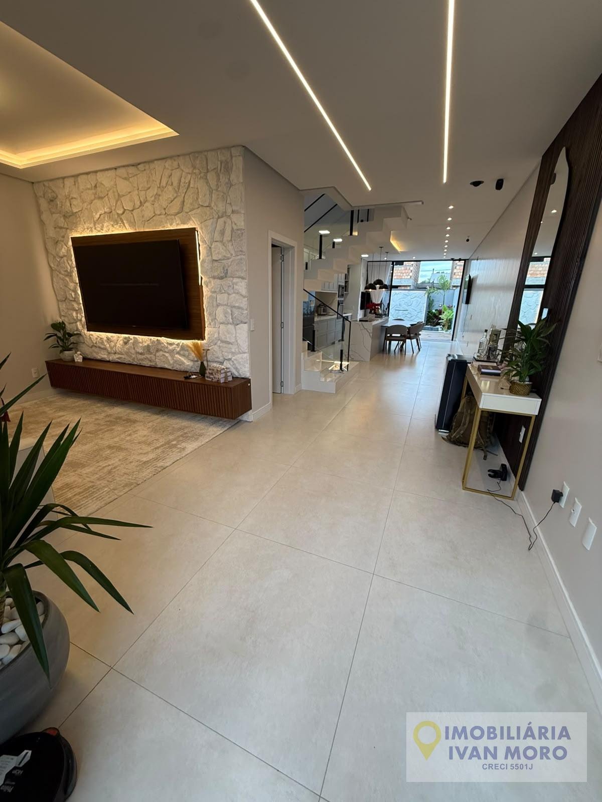 Casa à venda com 3 quartos, 1 suíte, 2 vagas e 192m² no Canasvieiras, Florianópolis (SC) — foto 22 de 30