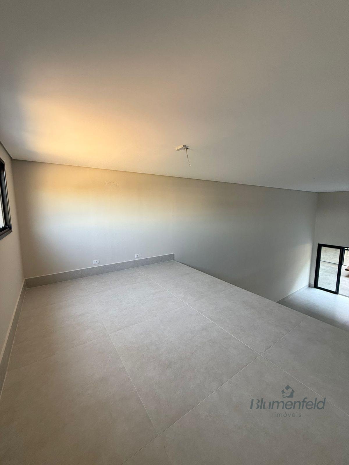 Comercial para alugar com 1 banheiro, 2 vagas e 80m² no Caputera, Arujá (SP) — foto 9 de 21