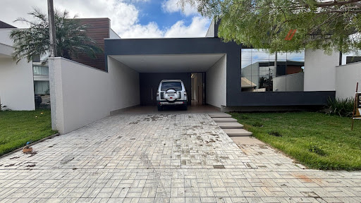 Casa a Venda no Condomínio Portal das Aguas  -  Umuarama