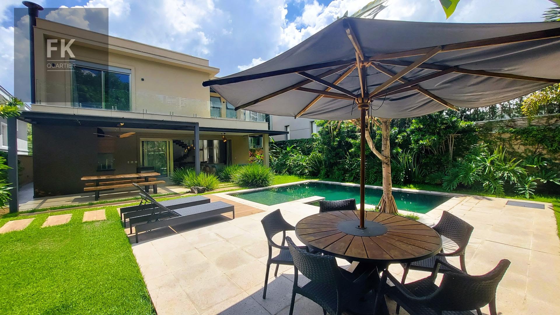 Casa à venda com 4 quartos, 4 suítes, 6 vagas e 448m² no Alphaville Conde II, Barueri (SP) — foto 3 de 30
