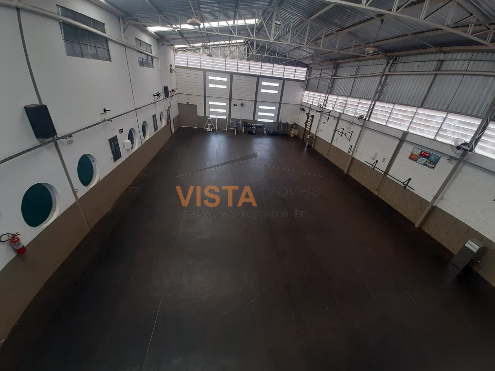 Comercial à venda com 3 banheiros e 410m² no Jardim Nova Aguaí, Aguaí (SP) — foto 8 de 9