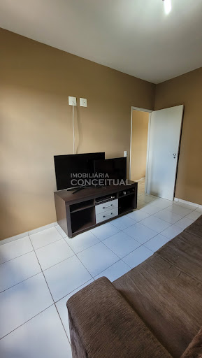 Quarto 2 - 01 (uma) TV