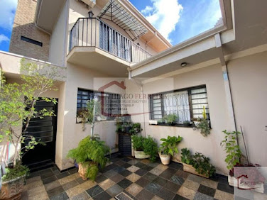 Casa em Bairro Jardim  -  Santa Rita do Passa Quatro