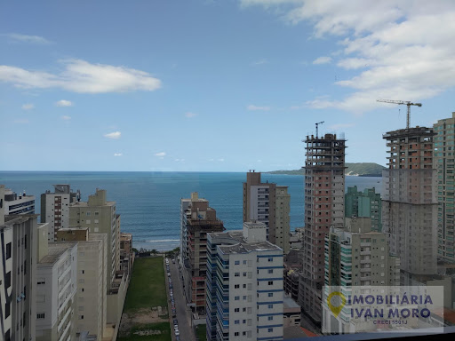 Apartamento à venda em Meia Praia  -  Itapema, SC.
