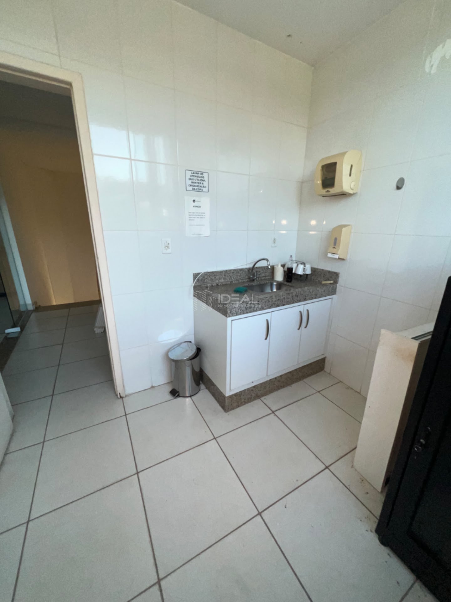 Comercial para alugar com 3 banheiros, 6 vagas e 250m² no Vila da Rainha, Campos dos Goytacazes (RJ) — foto 9 de 16