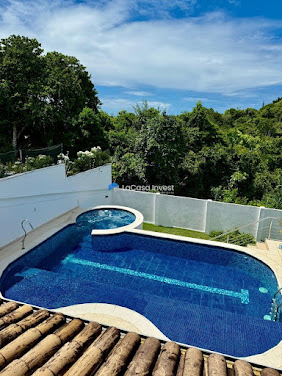 Casa Mobiliada, 4 Suítes à Venda em Village II, Porto Seguro