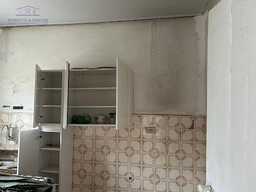 Cozinha com infiltrações
