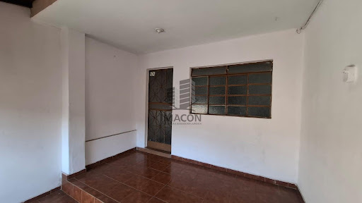 🏡 Casa aconchegante para locação no Lindeia!