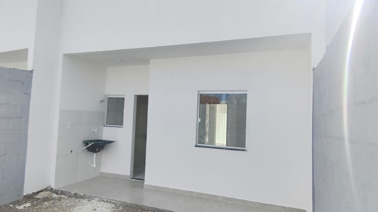 Casa à venda com 2 quartos, 1 banheiro, 2 vagas e 100m² no Conceição, Feira de Santana (BA) — foto 2 de 7