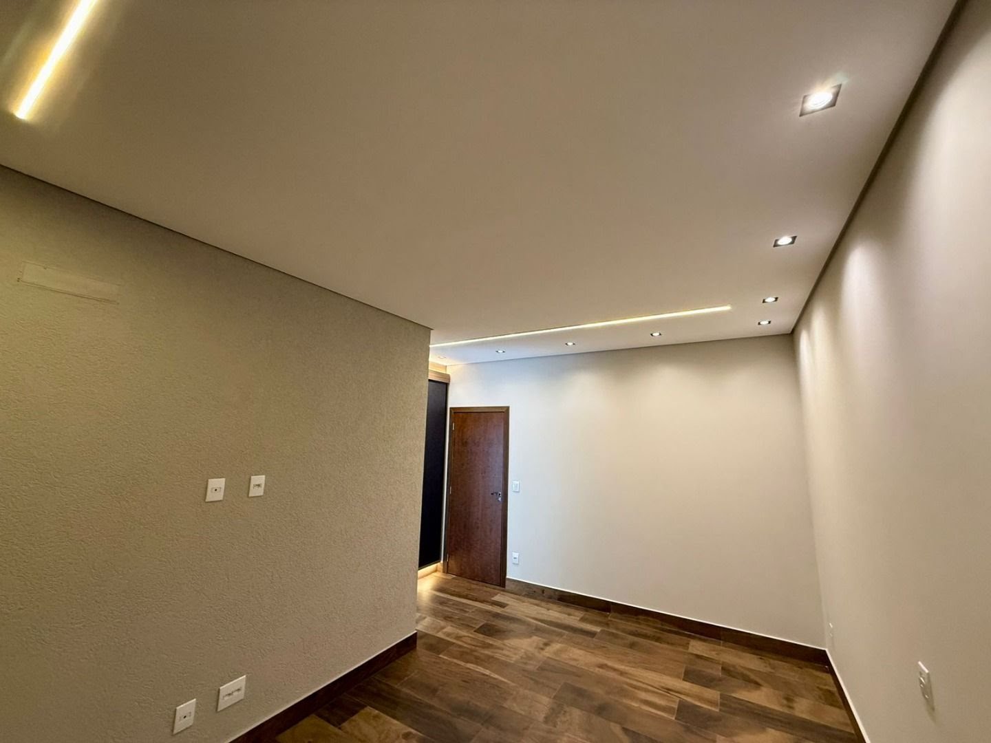 Casa à venda com 4 quartos, 4 suítes, 6 vagas e 421m² no Alphaville, Ribeirão Preto (SP) — foto 15 de 30