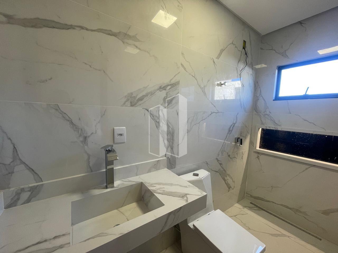 Casa à venda com 3 quartos, 3 suítes, 4 vagas e 156m² no Residencial Parqville Jacarandá, Aparecida de Goiânia (GO) — foto 8 de 15