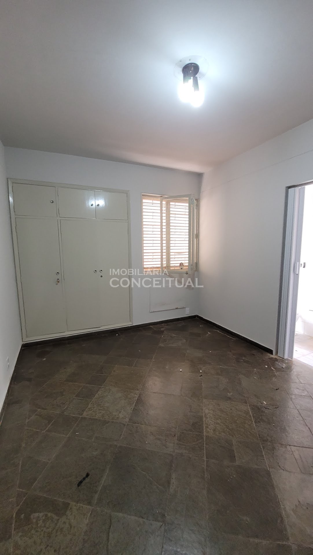 Quarto 1 - Armário