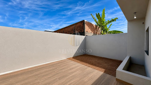Casa em Piçarras - Guaratuba, PR
