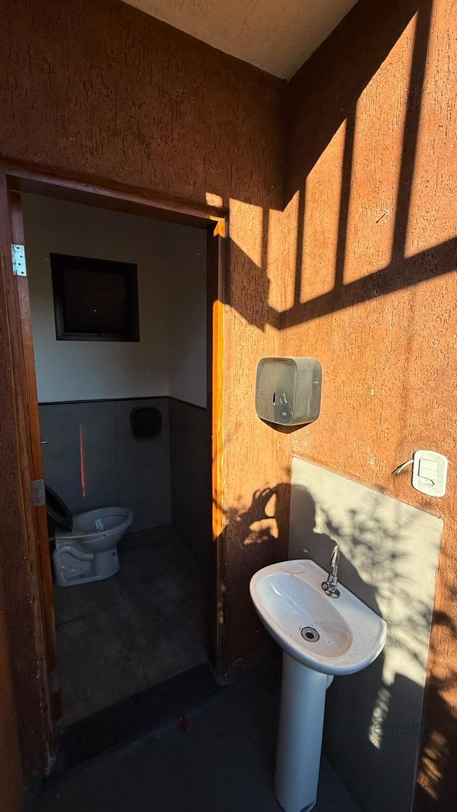 Comercial para alugar com 5 banheiros e 300m² no Centro, Arujá (SP) — foto 24 de 30