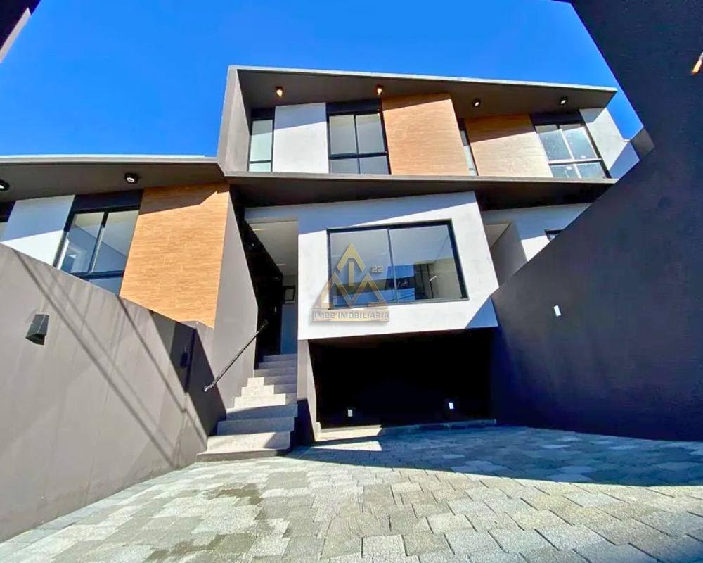 Casa à venda com 3 quartos, 3 banheiros, 2 vagas e 92m² no Vila Nova, Blumenau — foto principal