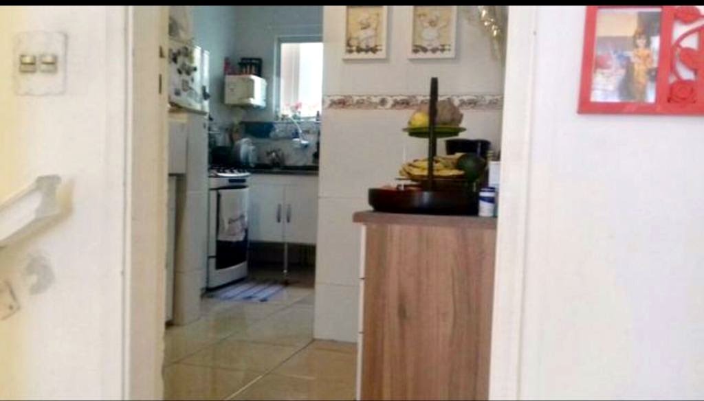 Casa à venda com 3 quartos, 1 suíte, 2 vagas e 140m² no Retiro, Petrópolis (RJ) — foto 9 de 13