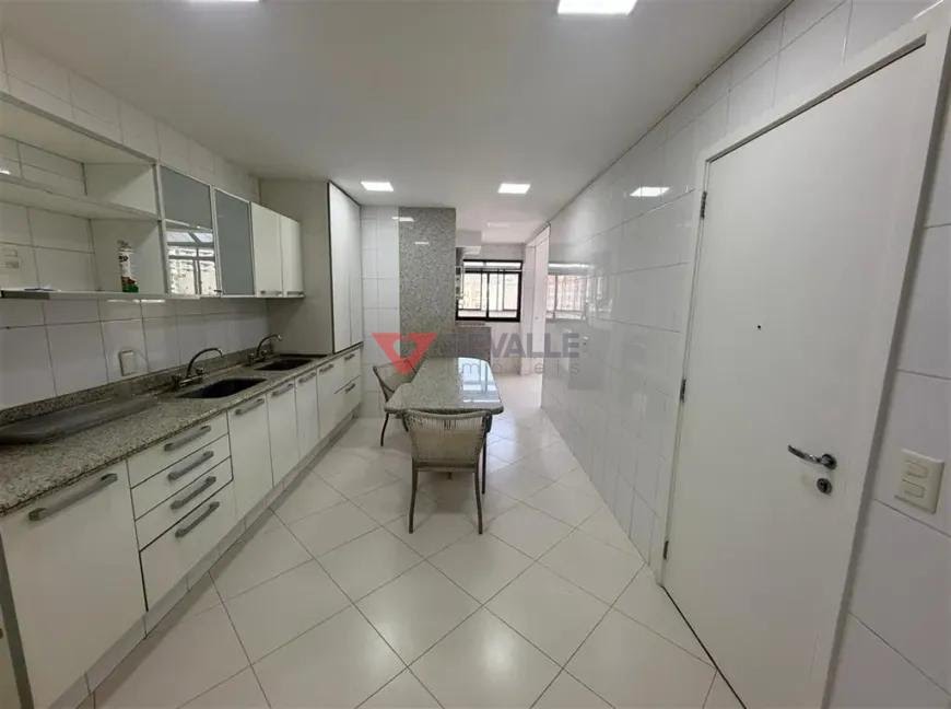 Cobertura à venda com 4 quartos, 1 suíte, 2 vagas e 353m² no Botafogo, Rio de Janeiro (RJ) — foto 25 de 30